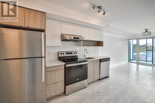 A402 - 1117 Cooke Boulevard, Burlington, ON - Indoor Photo Showing Kitchen With Stainless Steel Kitchen