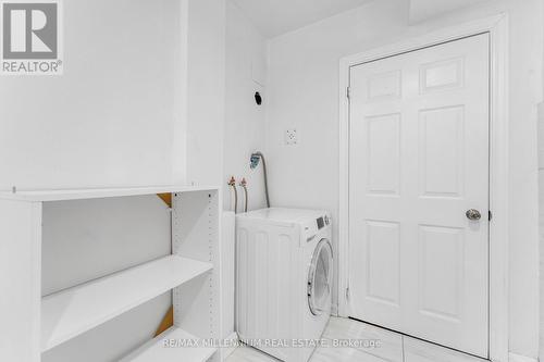 1053 Eager Road, Milton, ON - Indoor Photo Showing Laundry Room