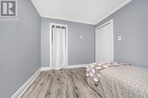 16 Case Street, Hamilton, ON - Indoor Photo Showing Bedroom