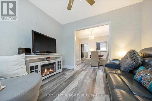 16 Case Street, Hamilton, ON - Indoor Photo Showing Living Room With Fireplace