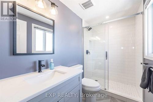 947 Atlantic Boulevard, Waterloo, ON - Indoor Photo Showing Bathroom