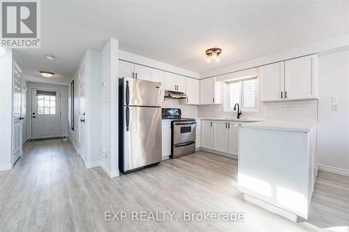 947 Atlantic Boulevard, Waterloo, ON - Indoor Photo Showing Kitchen With Stainless Steel Kitchen