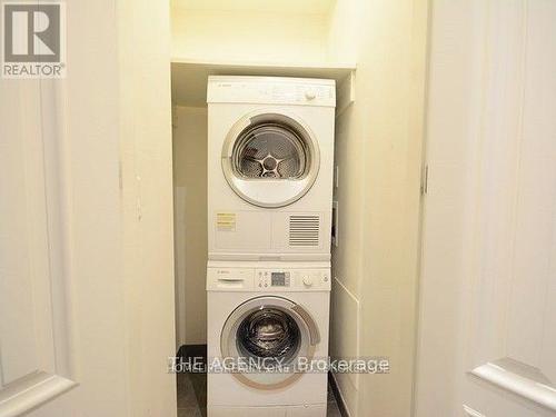 1 - 369 Ontario Street, Toronto, ON - Indoor Photo Showing Laundry Room