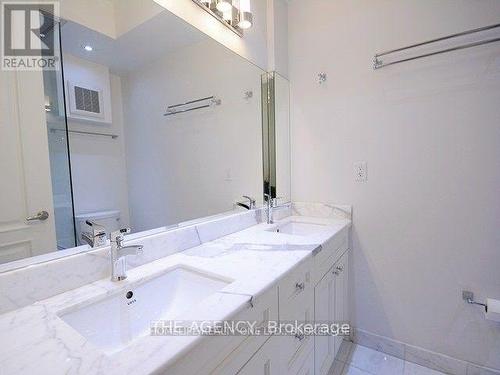 1 - 369 Ontario Street, Toronto, ON - Indoor Photo Showing Bathroom