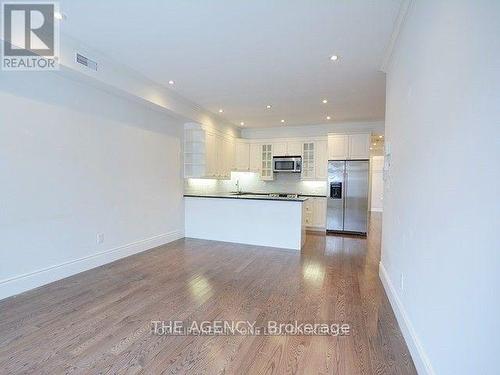 1 - 369 Ontario Street, Toronto, ON - Indoor Photo Showing Kitchen