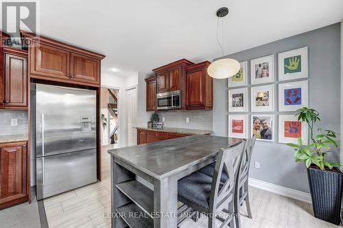 53 Winding Way, Brantford, ON - Indoor