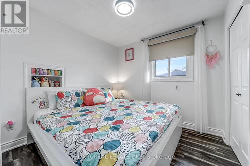 53 Winding Way, Brantford, ON - Indoor Photo Showing Bedroom