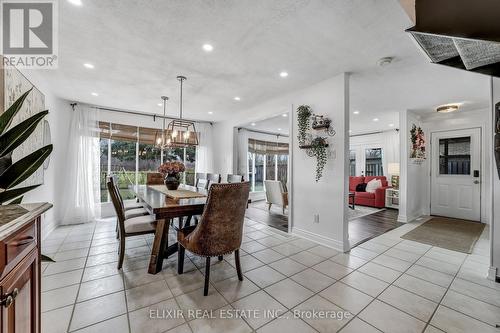 53 Winding Way, Brantford, ON - Indoor Photo Showing Dining Room