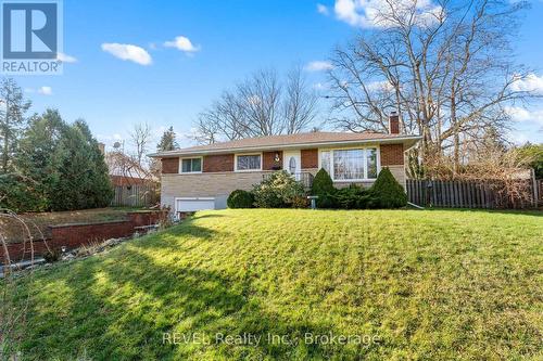 6 Stella Street, Pelham (662 - Fonthill), ON - Outdoor