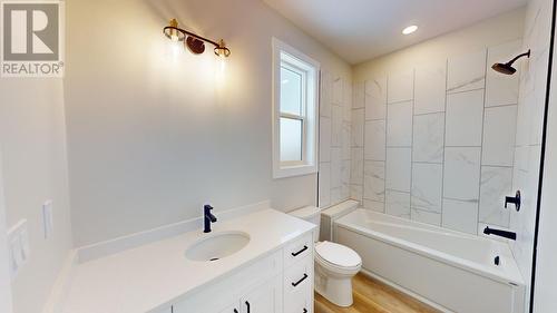 11704 103A Street, Fort St. John, BC - Indoor Photo Showing Bathroom