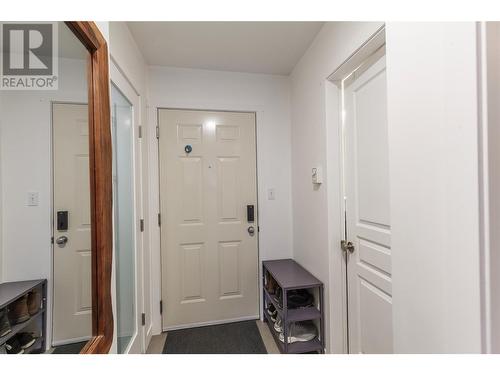 9812 Silver Star Road Unit# 312, Vernon, BC - Indoor Photo Showing Other Room