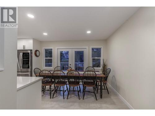 3908 15 Street, Vernon, BC - Indoor Photo Showing Dining Room