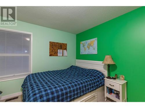 3908 15 Street, Vernon, BC - Indoor Photo Showing Bedroom