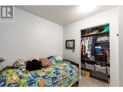 3908 15 Street, Vernon, BC - Indoor Photo Showing Bedroom