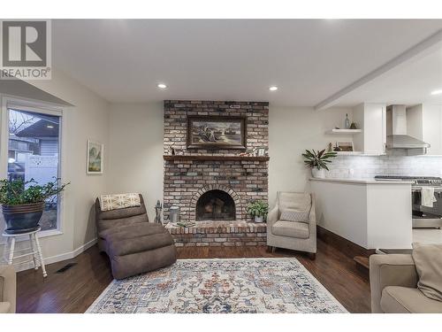 3908 15 Street, Vernon, BC - Indoor Photo Showing Living Room With Fireplace