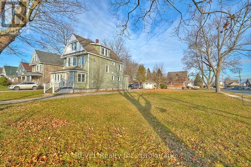 206 Phipps Street, Fort Erie (332 - Central), ON - Outdoor