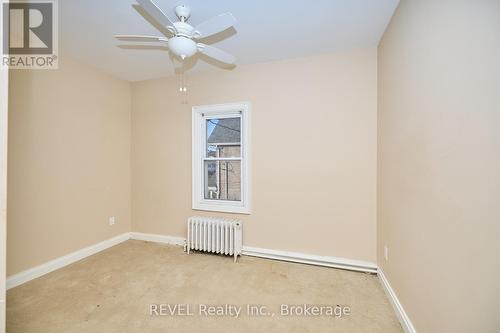 206 Phipps Street, Fort Erie (332 - Central), ON - Indoor Photo Showing Other Room