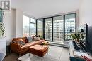 1005 66 W Cordova Street, Vancouver, BC  - Indoor Photo Showing Living Room 