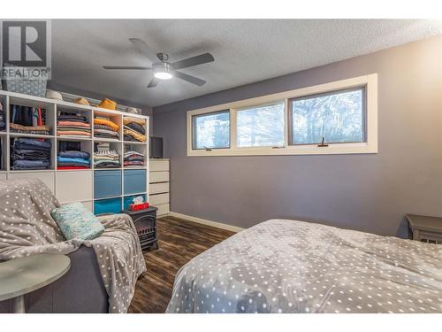 235 Gibbs Road W, Kelowna, BC - Indoor Photo Showing Bedroom