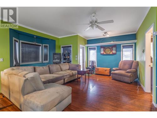 Legal suite - 235 Gibbs Road W, Kelowna, BC - Indoor Photo Showing Living Room