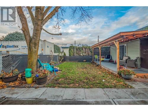 235 Gibbs Road W, Kelowna, BC - Outdoor