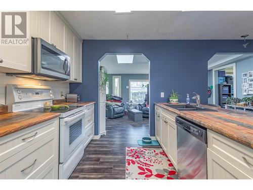 Main kitchen - 235 Gibbs Road W, Kelowna, BC - Indoor Photo Showing Kitchen With Double Sink