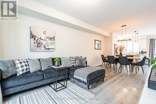 149 - 1890 Rymal Road E, Hamilton, ON - Indoor Photo Showing Living Room