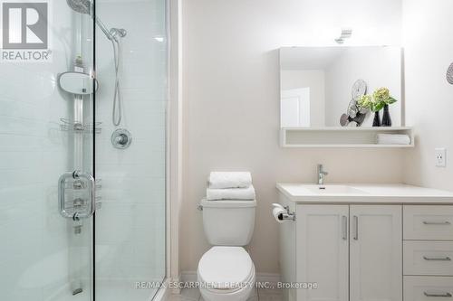 149 - 1890 Rymal Road E, Hamilton, ON - Indoor Photo Showing Bathroom