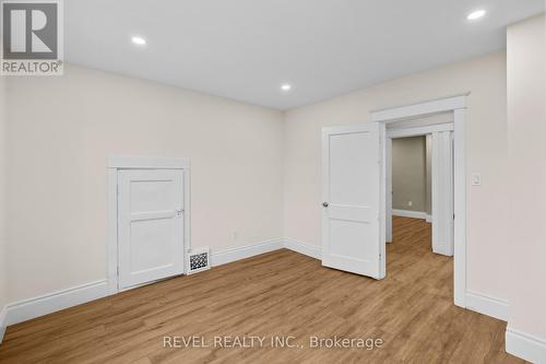 69 Roxborough Avenue, Hamilton, ON - Indoor Photo Showing Other Room