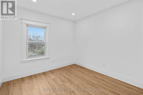 69 Roxborough Avenue, Hamilton, ON - Indoor Photo Showing Other Room