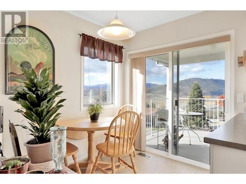 6442 Spencer Road Lot# 99, Kelowna, BC - Indoor Photo Showing Dining Room