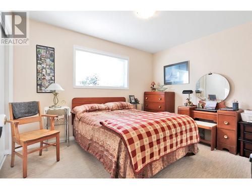 6442 Spencer Road Lot# 99, Kelowna, BC - Indoor Photo Showing Bedroom