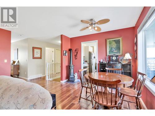 6442 Spencer Road Lot# 99, Kelowna, BC - Indoor Photo Showing Dining Room