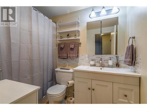 Bathroom-Newer Cabinet - 435 Franklyn Road Unit# 114, Kelowna, BC - Indoor Photo Showing Bathroom