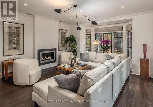 15 Killarney Road, Toronto, ON - Indoor Photo Showing Living Room With Fireplace