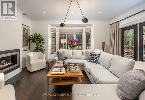 15 Killarney Road, Toronto, ON - Indoor Photo Showing Living Room With Fireplace