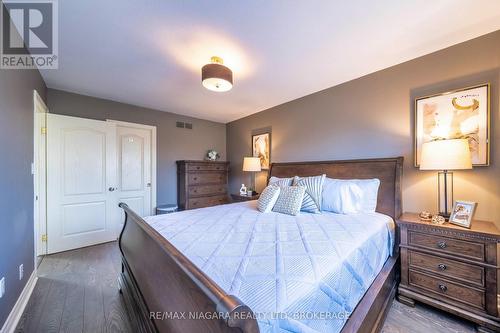 3829 Northwood Drive, Niagara Falls (208 - Mt. Carmel), ON - Indoor Photo Showing Bedroom