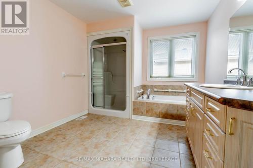 47 Sculler'S Way, St. Catharines (439 - Martindale Pond), ON - Indoor Photo Showing Bathroom