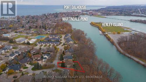 47 Sculler'S Way, St. Catharines (439 - Martindale Pond), ON - Outdoor With Body Of Water With View