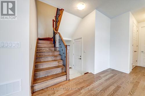 39 Floodgate Road, Whitby, ON - Indoor Photo Showing Other Room