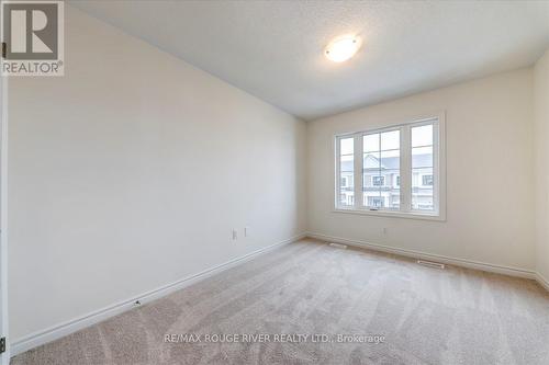 39 Floodgate Road, Whitby, ON - Indoor Photo Showing Other Room