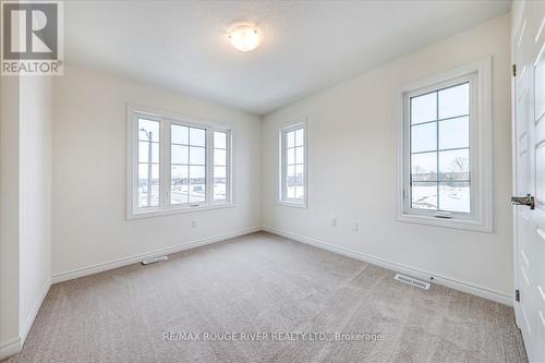 39 Floodgate Road, Whitby, ON - Indoor Photo Showing Other Room