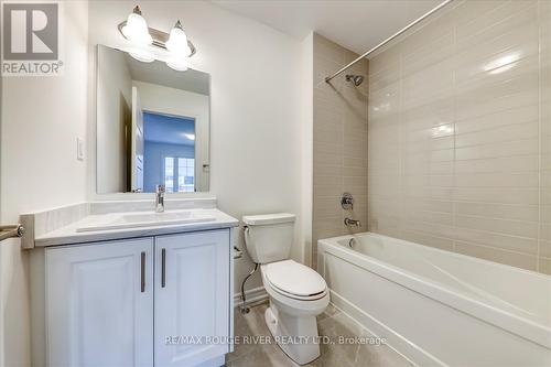 39 Floodgate Road, Whitby, ON - Indoor Photo Showing Bathroom