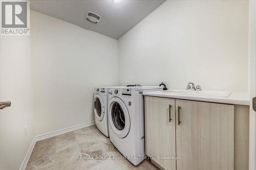 39 Floodgate Road, Whitby, ON - Indoor Photo Showing Laundry Room