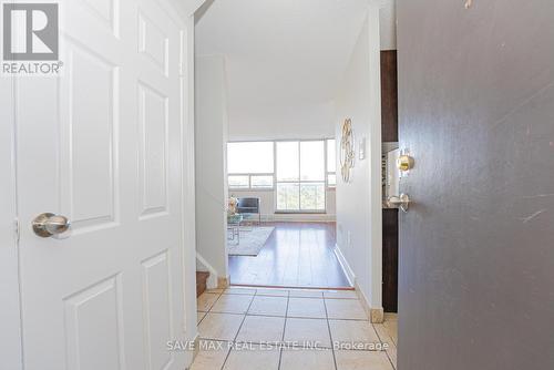 322 - 1050 Stainton Drive, Mississauga, ON - Indoor Photo Showing Other Room