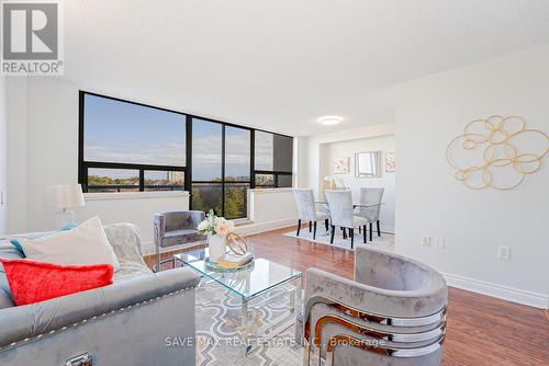 322 - 1050 Stainton Drive, Mississauga, ON - Indoor Photo Showing Living Room