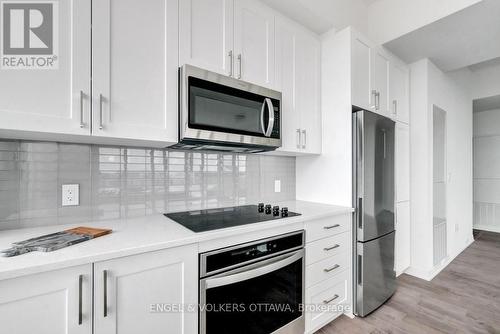 2607 - 805 Carling Avenue, Ottawa, ON - Indoor Photo Showing Kitchen With Upgraded Kitchen