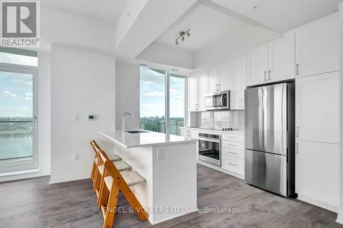 2607 - 805 Carling Avenue, Ottawa, ON - Indoor Photo Showing Kitchen With Stainless Steel Kitchen