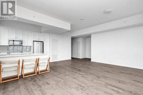 2607 - 805 Carling Avenue, Ottawa, ON - Indoor Photo Showing Kitchen