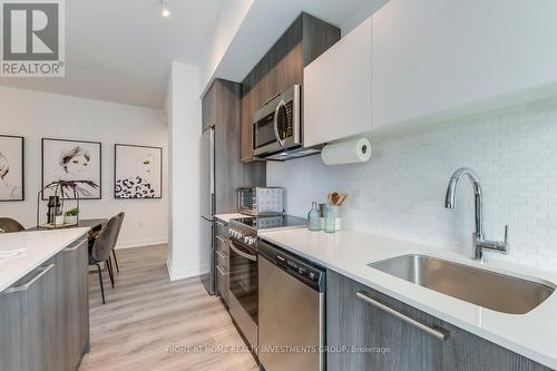 414 - 25 Neighbourhood Lane, Toronto, ON - Indoor Photo Showing Kitchen